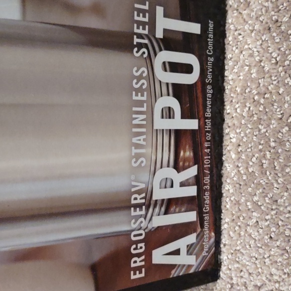 Stanley ergoserve stainless steel airpot for serving hot beverages, new - Picture 3 of 7
